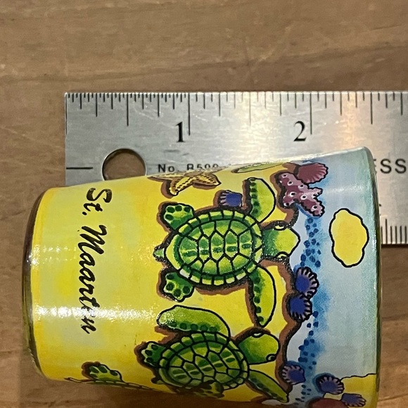 Collectible St. Maarten Turtle Shot Glass - Picture 6 of 6